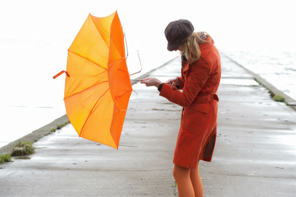 How to Fix an Umbrella that Won't Stay Open: The Simple Solution